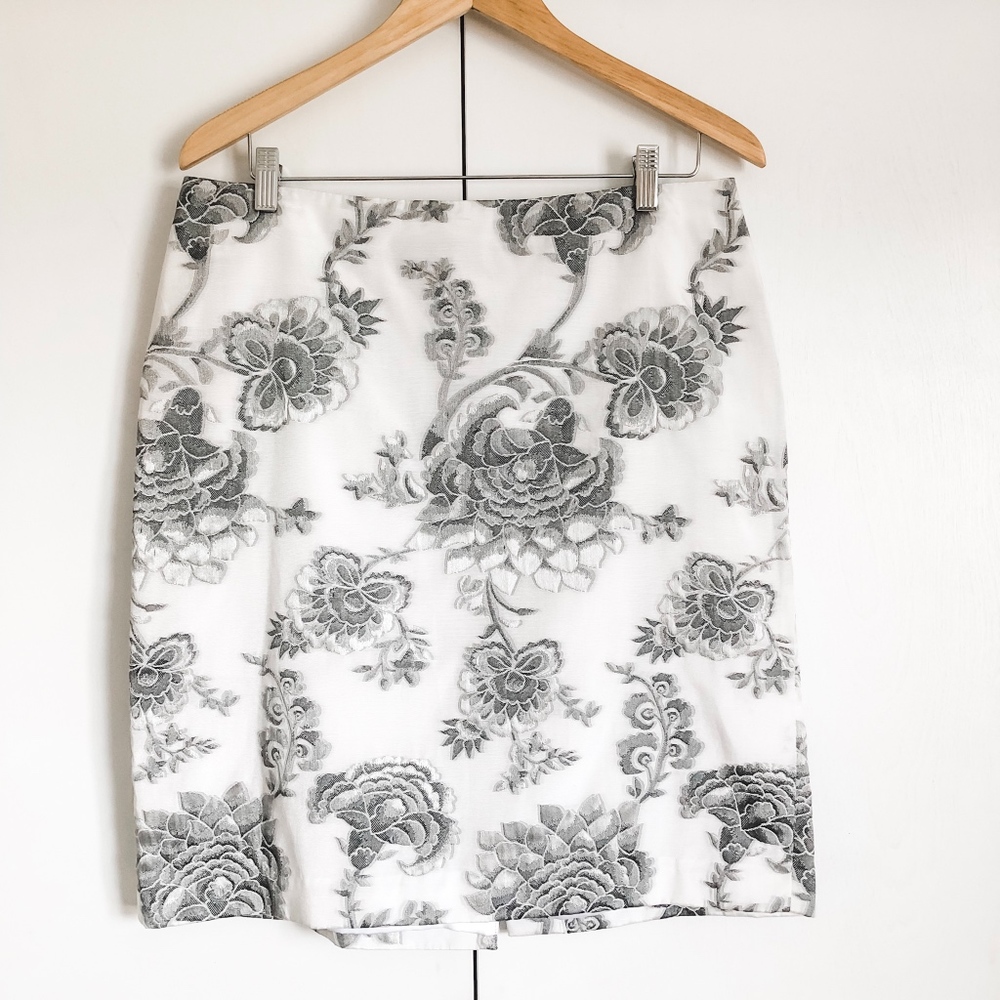 White House Black Market White Floral Print Skirt